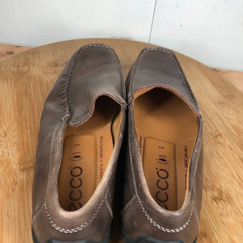 Ecco mens size 43 shoes brown leather Classic Slip on work driving loafers